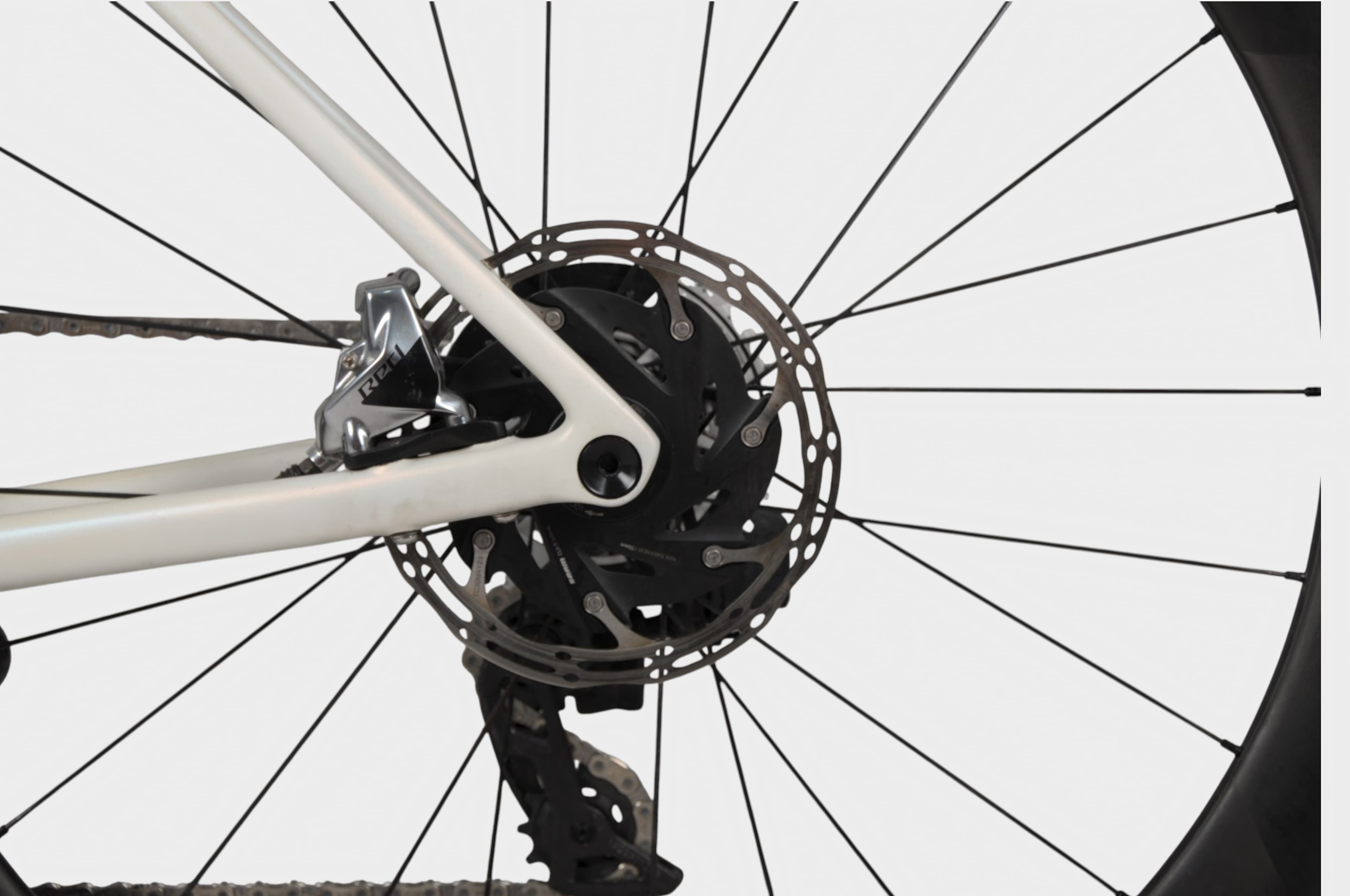 Specialized S-Works Tarmac SL8 2024 — studiofoto 8 van 16