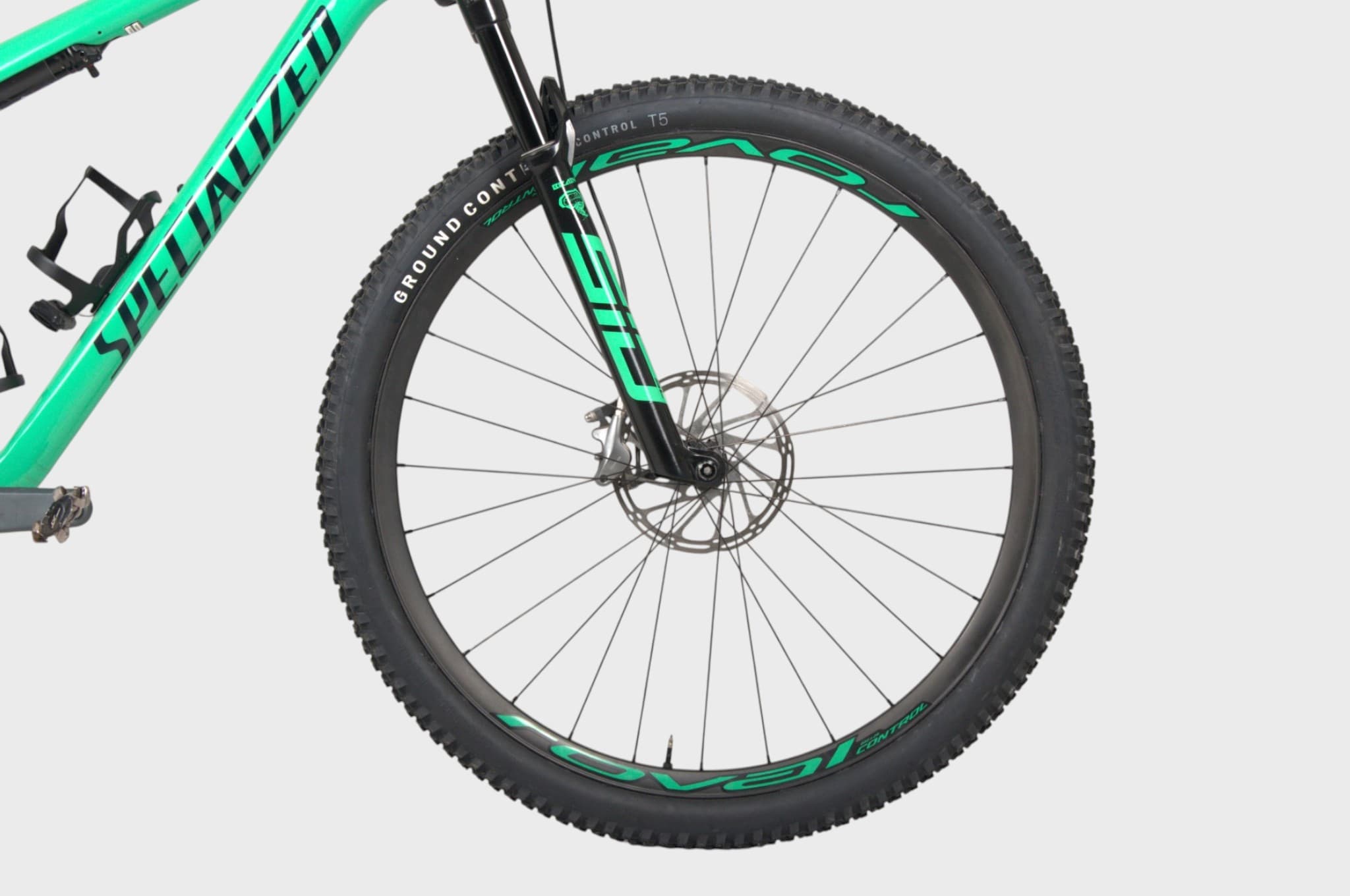 Specialized Epic World Cup Expert 2024 — studiofoto 3 van 15