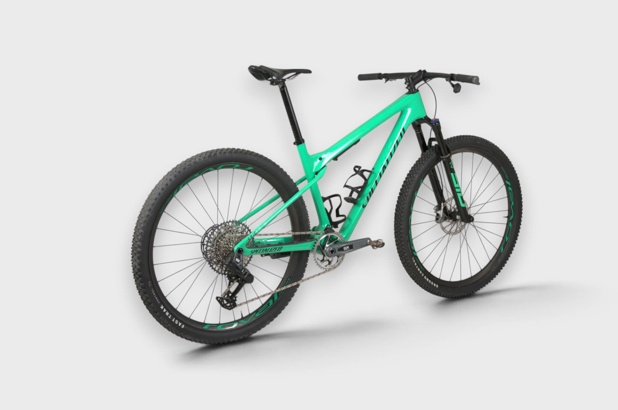 Specialized Epic World Cup Expert 2024 — studiofoto 8 van 15