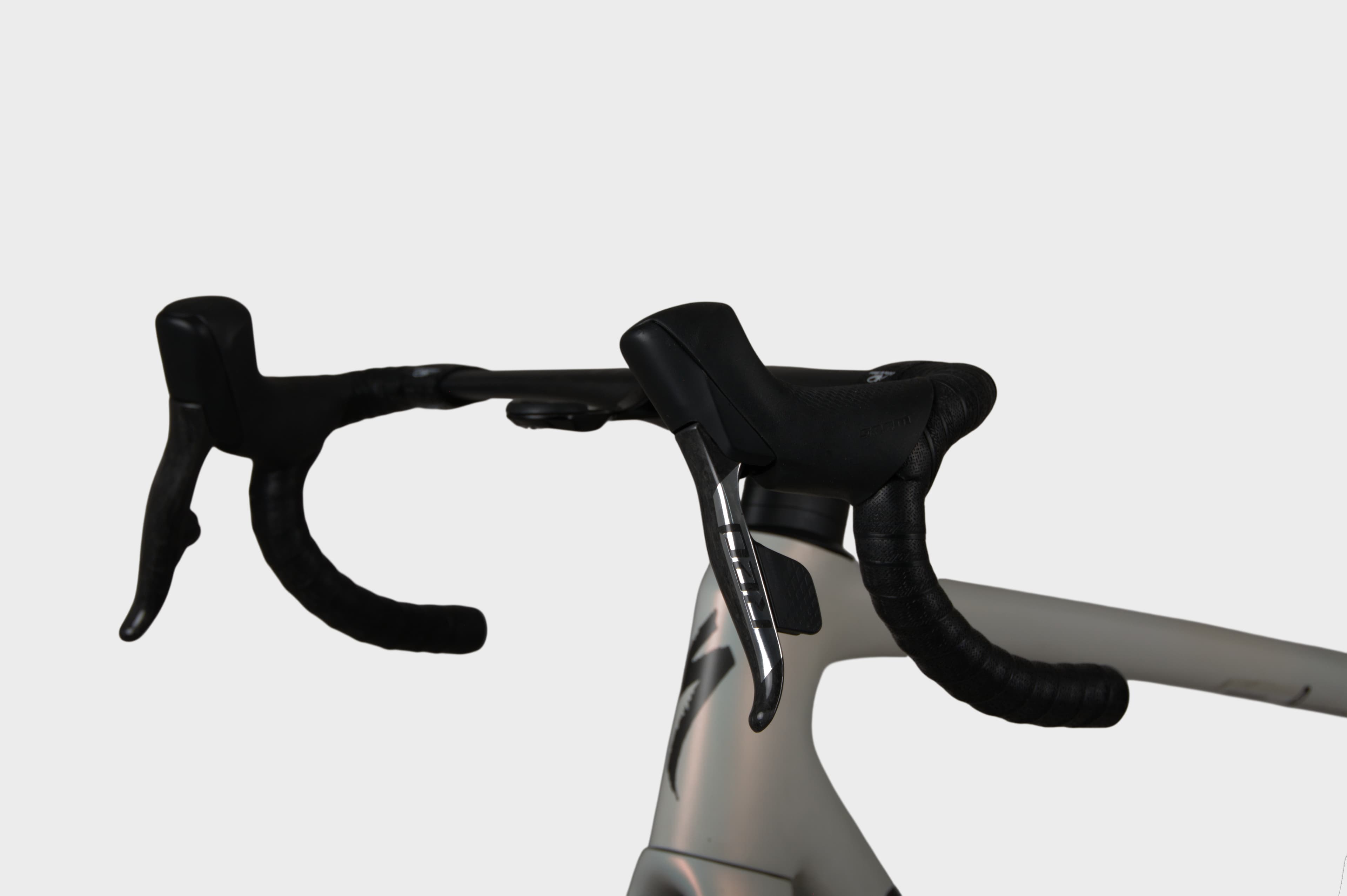 Specialized S-Works Tarmac SL8 2024 — studiofoto 15 van 16