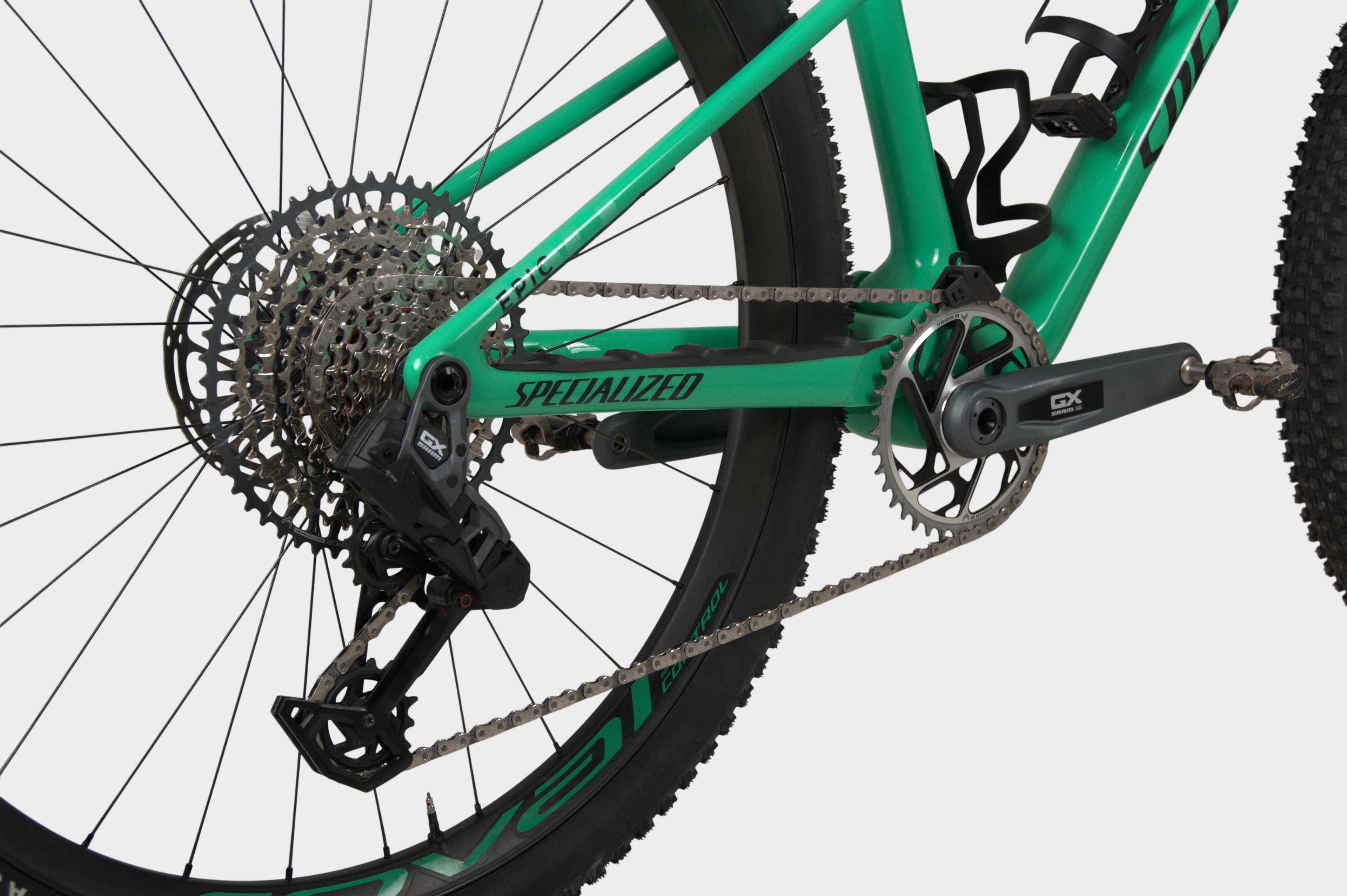 Specialized Epic World Cup Expert 2024 — studiofoto 12 van 17