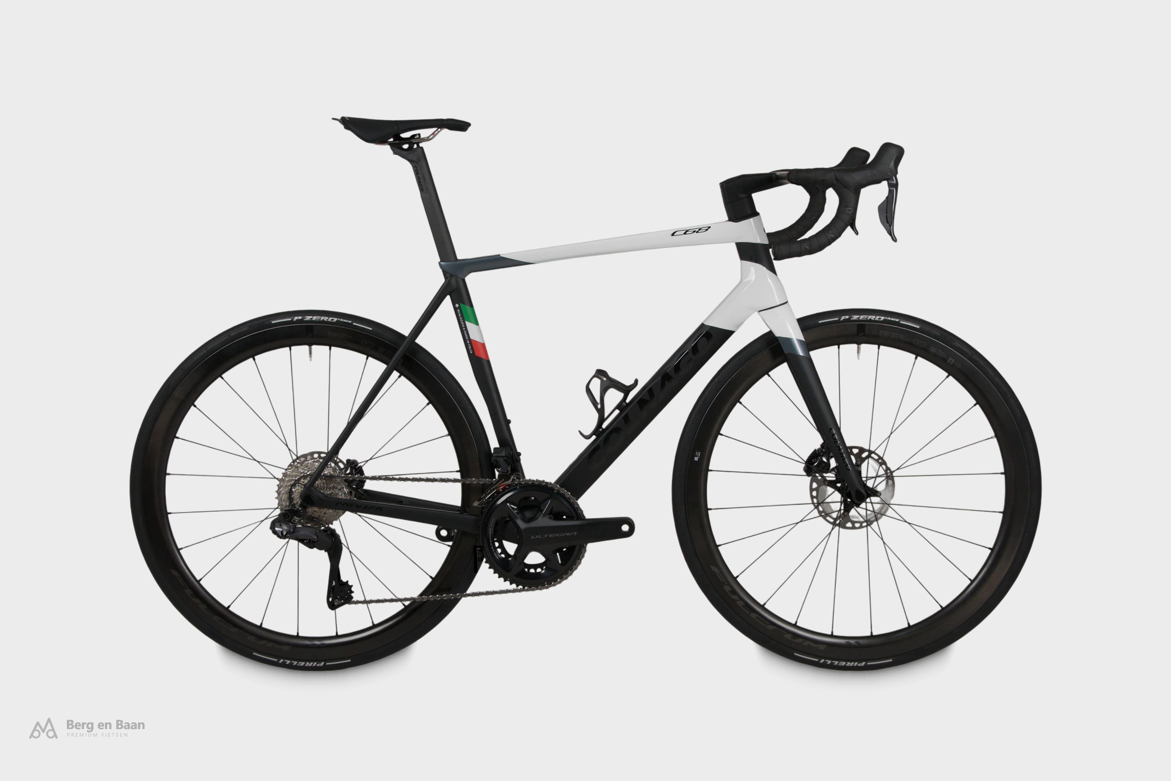 Colnago C68 Road Ultegra Di2 Wind 420 2026 — new road bike, size 53, matzwart met wit (hrwh) — studio photo Berg en Baan